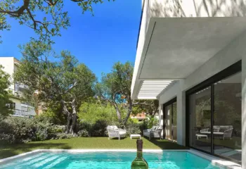 CAM 5 GARDEN POOL EXTERIOR GLYFADA RESIDENTIAL BUILDING 3D RENDERING CAM 5 GARDEN POOL EXTERIOR GLYFADA RESIDENTIAL BUILDING 3D RENDERING